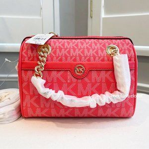 🎀NeW! Michael Kors Blaire XS Crossbody
